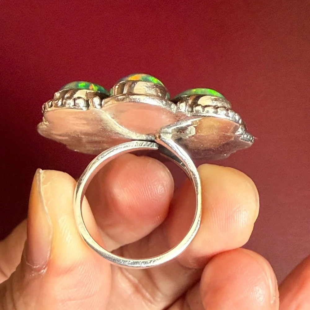 925 sterling silver Opal Flower Ring - Picture 5 of 6